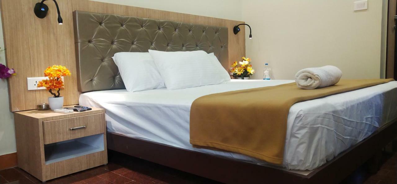 Amutham Residency Hotel Tiruchirappalli Exterior foto