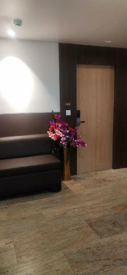 Amutham Residency Hotel Tiruchirappalli Exterior foto