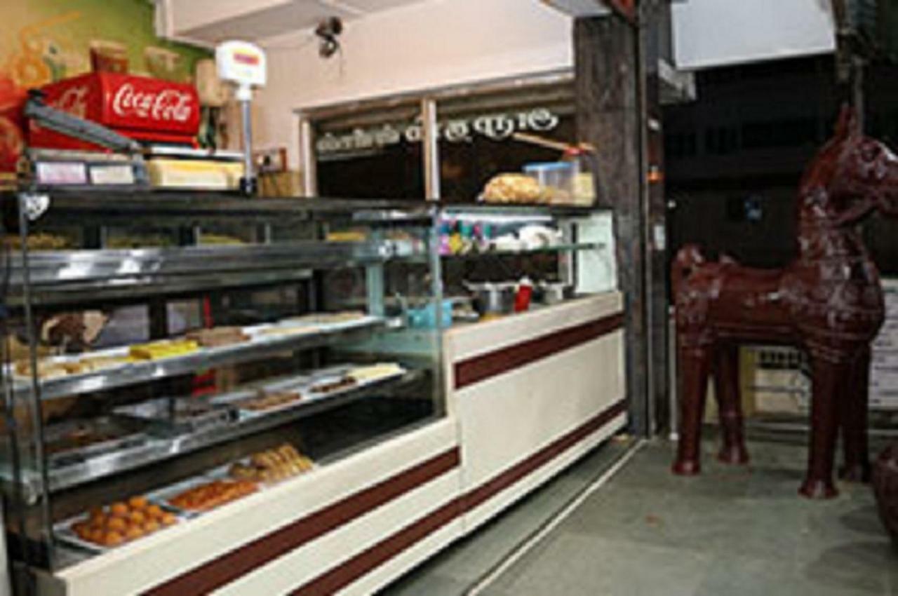 Amutham Residency Hotel Tiruchirappalli Exterior foto