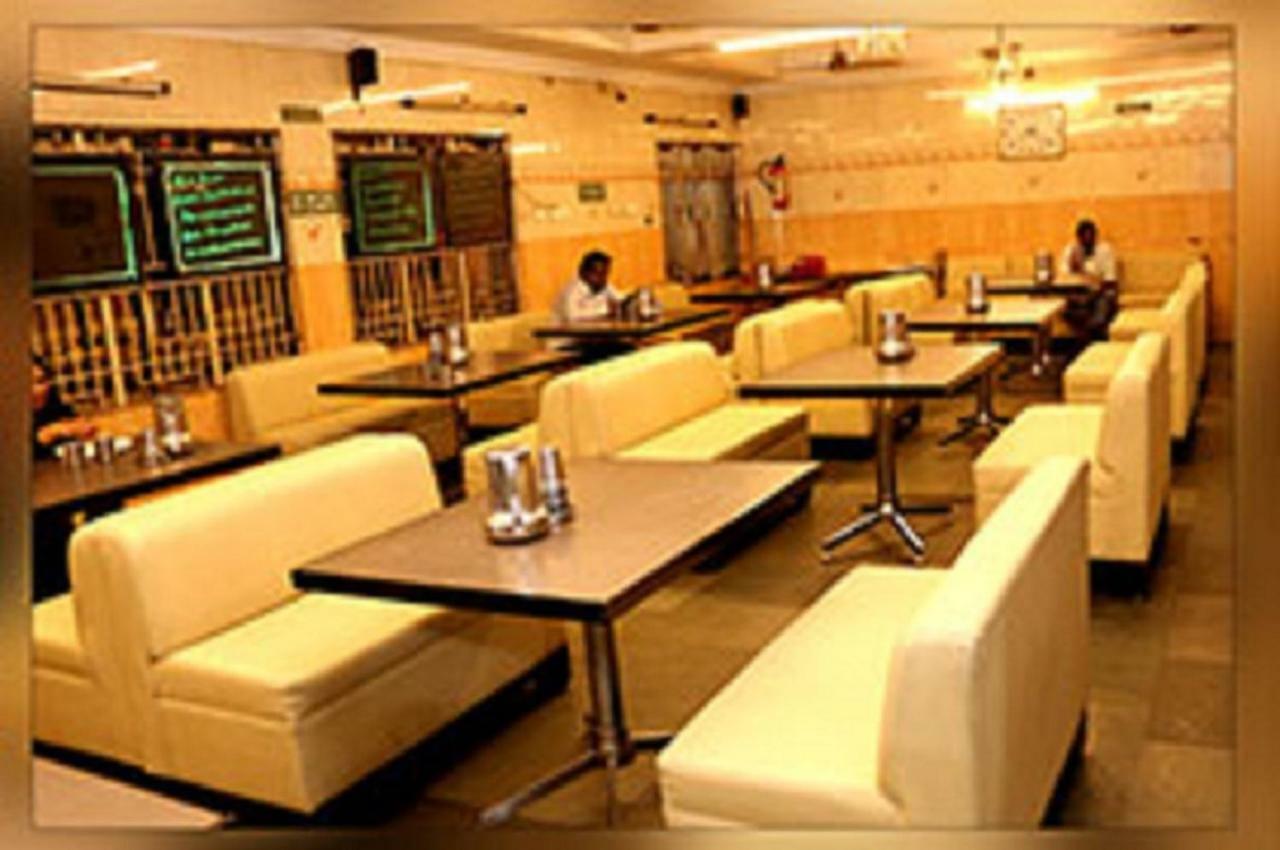 Amutham Residency Hotel Tiruchirappalli Exterior foto